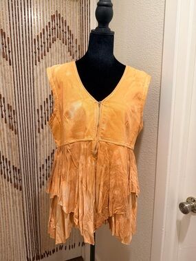 Sleeveless Orange Tie-Dye Zip-Front Peplum Top